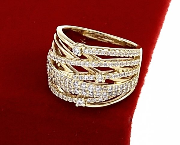 878 Pierścionek złoty zaręczynowy błyszczący cyrkonie pozłacany 14k