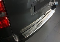 Nakładka (listwa) ochronna na zderzak TOYOTA  PROACE VERSO II 2016- srebrna