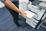 Jak drukarki poleasingowe pozwalają zaoszczędzić pieniądze w firmie?