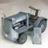 Thunder Model 32001 US Tug Clarktor-6 Mill-33 The heavy duty airfield tractor 1/32