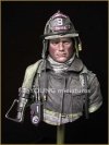 Young Miniatures YC1801 FIRE FIGHTER 1/10