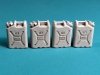 EUREKA XXL E-044 US Military Water Canisters 1:35