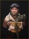 Young Miniatures YM1815 B-17 Waist Gunner ETO, 1944 1/10