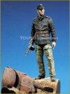 Young Miniatures YM9001-B SS Panzer Officer with T-34 Mantlet Base 90mm