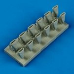 Quickboost QB32143 Spitfire Mk.VIII exhaust - fishtail Tamiya 1/32