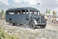 Roden 720 Opel Blitz Omnibus model W39 Ludewig (Essen) 1/72