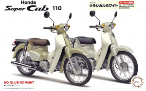 Fujimi 142005 Honda Super Cub110 (Classical White) 1/12