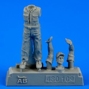 Aerobonus 480110 U.S. Army aircraft mechanic WWII - Pacific theatre 1/48