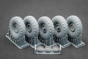 ScaleX WM 35023 Unimog 404 11.0R20 XOrdinary v2 Ordinary wheel set (for AK-Interactive, ICM, Revell) 1/35