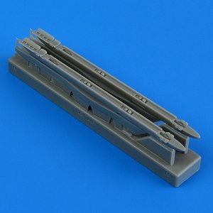 Quickboost QB49168 Sepecat Jaguar GR.1/GR.1a upper pylons with adapters AIRFIX 1/48