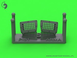 Master AM-72-171 P-51 Mustang - pokrywa wlotu powietrza do gaźnika - typ standardowy z otworami (do modelu Arma Hobby) 1/72