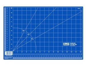 Revell 39057 Large Cutting Mat 45cm x 30,2cm