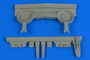 Aires 4724 P-40B wheel bay 1/48 AIRFIX