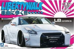 Aoshima 05403 NISSAN LB WORKS R35 GT-R Ver.2 (1:24)