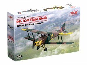 ICM 32035 DH.82 Tiger Moth British Training Aircraft 1/32