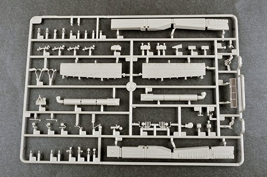 Trumpeter 09581 Russian T-80UD MBT - Early 1/35