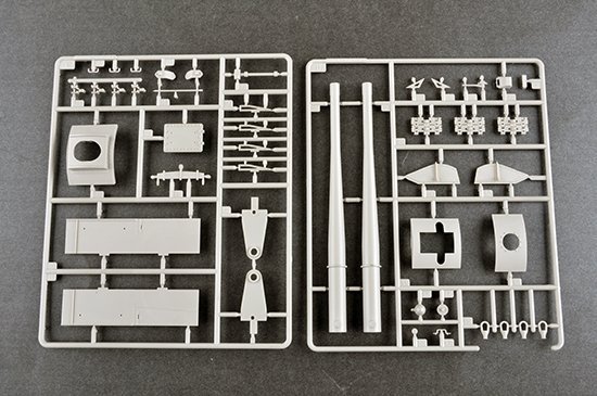 Trumpeter 09589 Su-100Y Self-Propelled Gun 1/35