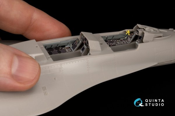 Quinta Studio QD48059 Mitsubishi F-2B 3D-Printed coloured Interior on decal paper (Hasegawa) 1/48