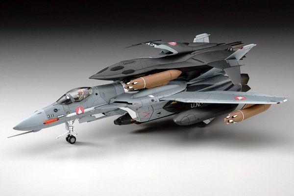 Hasegawa 65777 VF-0A/S w/Ghost &quot;Macross Zero&quot; 1/72