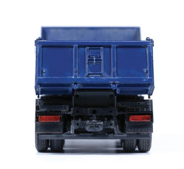Zvezda 43006 Dump Truck Kamaz-65115 1/43