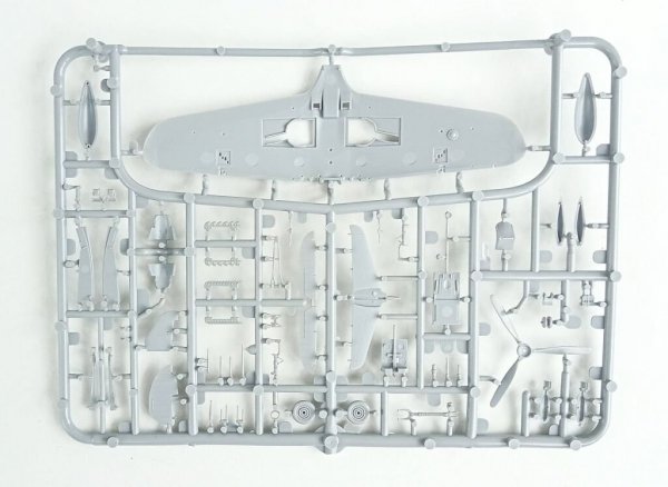 Arma Hobby 70056 Arma Hobby 70056 P-39N Airacobra 1/72