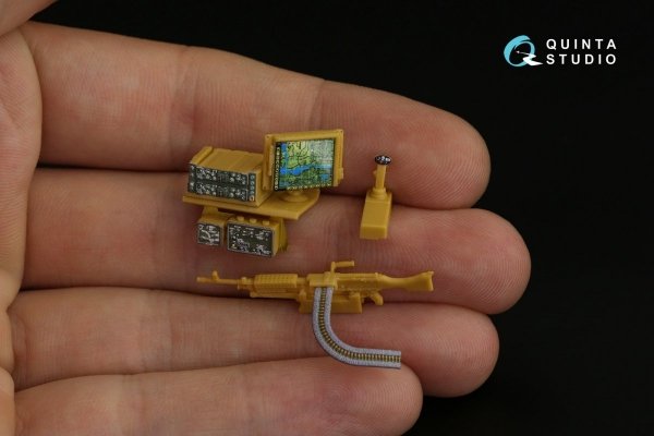 Quinta Studio QD35043 HUMVEE Family 3D-Printed &amp; coloured Interior on decal paper ( Bronco ) 1/35