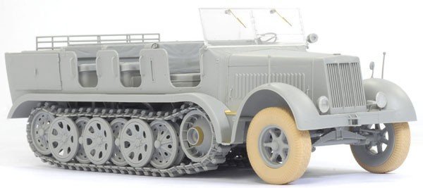 Dragon 6466 8T HALFTRACK Initial Production (1:35)