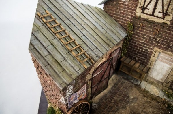 RT-Diorama 35296 Diorama-Base: European Farm 1/35