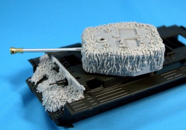 Panzer Art RE35-200 A27 “Cromwell” turret&amp;hull with “Hessian net” 1/35
