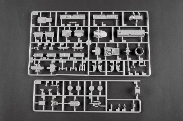 Trumpeter 02824 JJ-7 Trainer 1/48