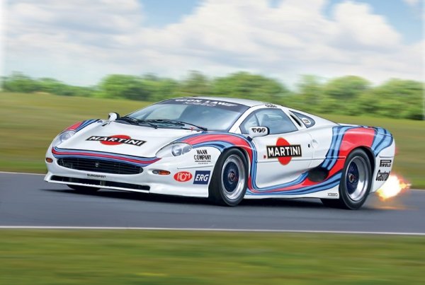 Italeri 3669 Jaguar XJ 220 Racing 1/24
