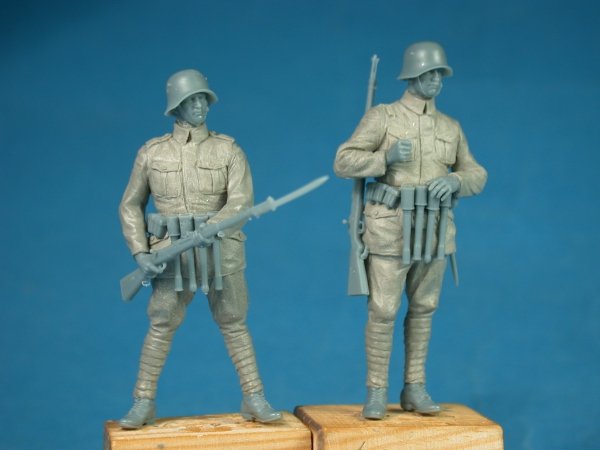 Copper State Models F35-044 German Freikorps soldier with rifle 1/35