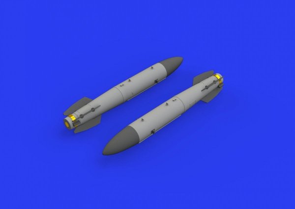 Eduard 648459 B43-0 Nuclear Weapon w/ SC43-3/ -6 tail assembly 1/48 