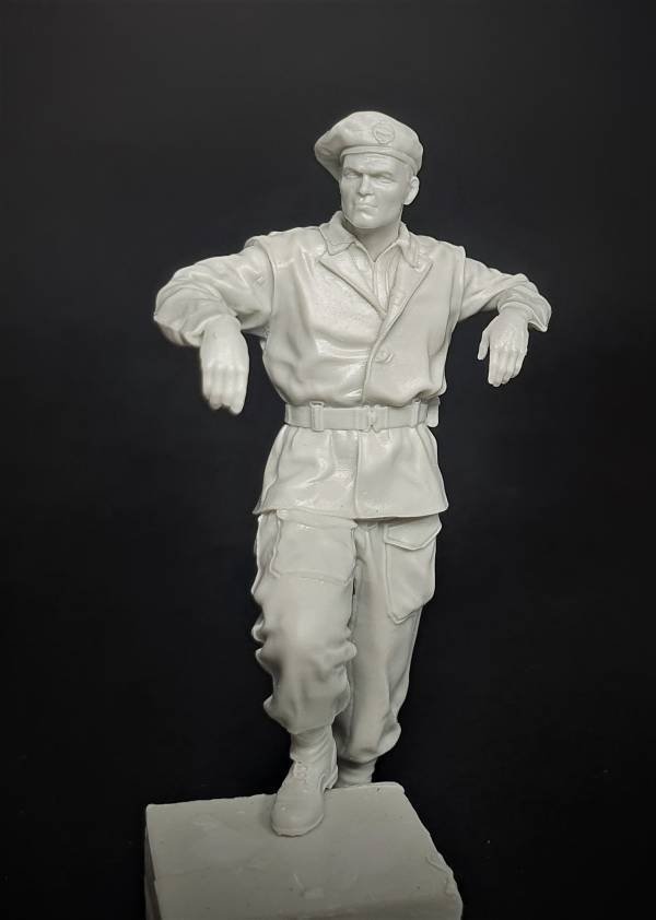 Panzer Art FI35-167 British tank loader coverall 1/35