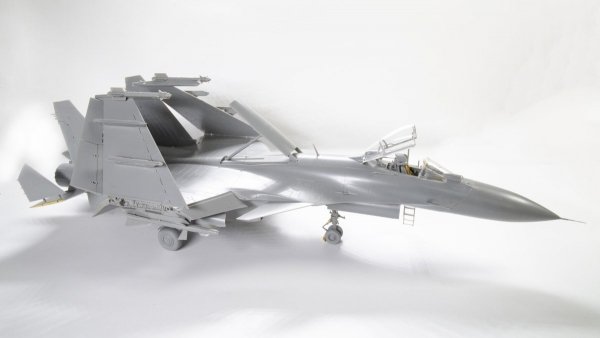 MiniBase 8001 SU-33 Flanker-D 1/48