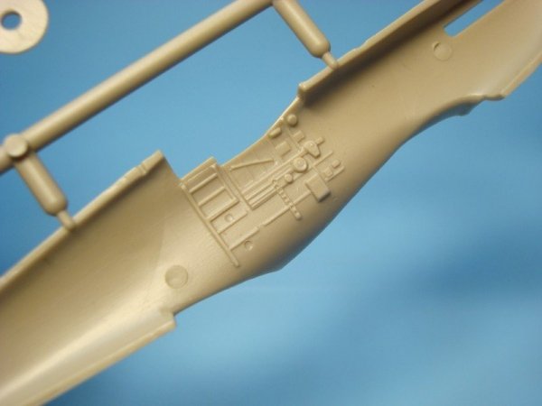 AZ Model AZ7390 Supermarine Spitfire Mk.IXc ,,MTO'' (1:72)
