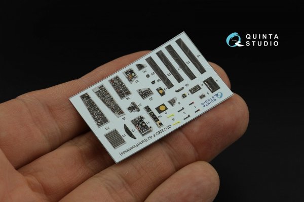 Quinta Studio QD72082 F-4J Early 3D-Printed &amp; coloured Interior on decal paper (Fine Molds) 1/72