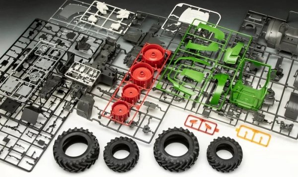 Revell 07827 Fendt 728 Vario 1/24