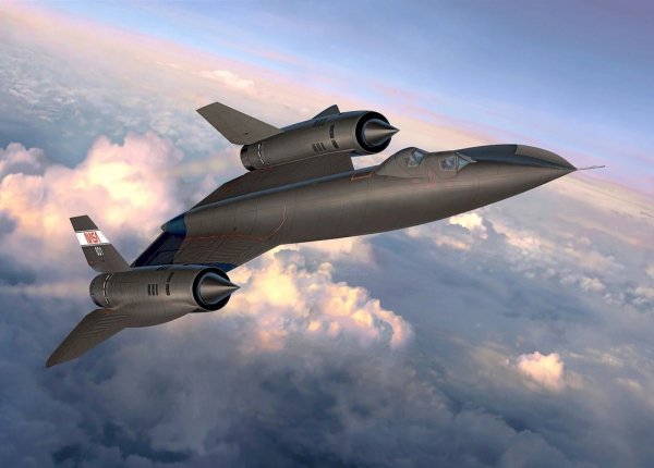 Revell 03751 Lockheed Martin SR-71 B Blackbird 1/48