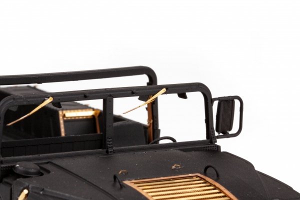 Eduard 36522 Humvee M1097A2 ICM 1/35