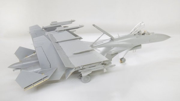 MiniBase 8001 SU-33 Flanker-D 1/48