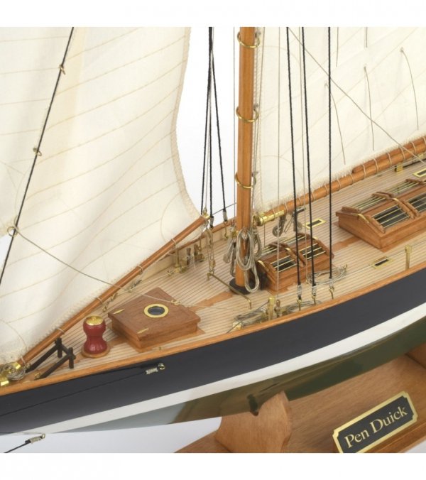 ARTESANIA LATINA 22418-N Jacht Pen Duick 1/28