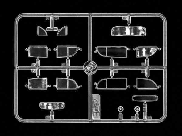 ICM 35479 Moskvitch-401-420 Saloon 1/35