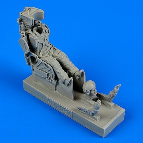 Aerobonus 480087 Russian pilot with KS-4 ejection seat for Su-7/9/11/15/17 1/48
