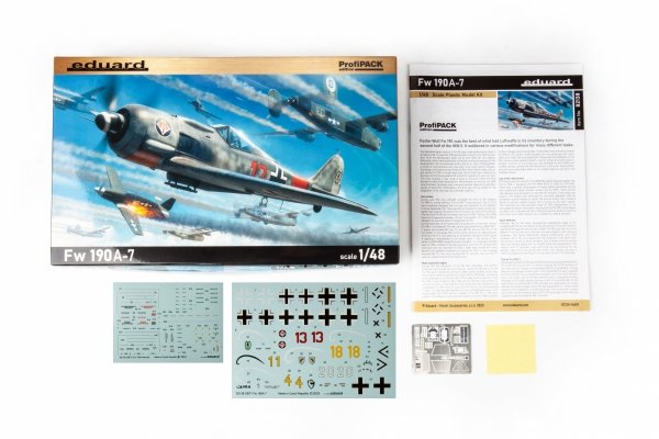 Eduard 82138 Fw 190A-7 ProfiPack Edition 1/48