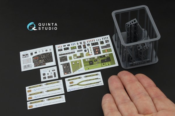 Quinta Studio QD+32250 A-26C Invader 3D-Printed &amp; coloured Interior on decal paper (Hobby Boss) (with 3D-printed resin parts) 1/32