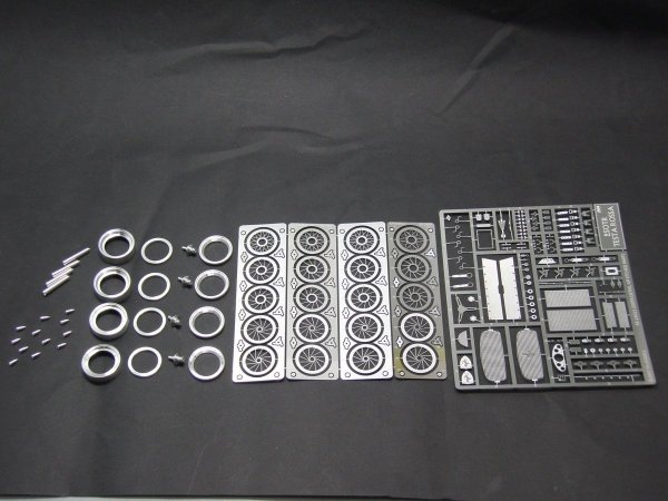 KA Models KS-00003 250TR DELUXE PACK 1/24