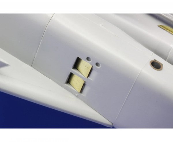 Eduard 48687 MiG-27 Flogger D exterior 1/48 Italeri