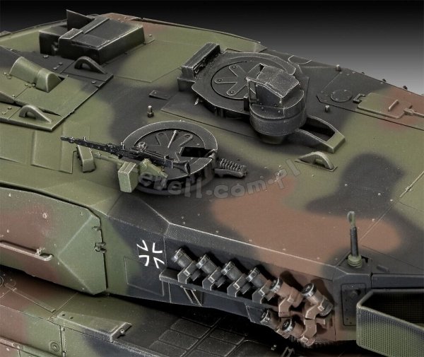Revell 63281 Leopard 2A6/A6NL Model Set 1/35
