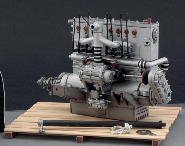 Italeri 4716 Bugatti Type 35B - Targa Florio 29/Monaco GP 30 1/12